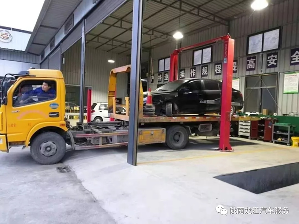 金錘鈑金，銀槍噴漆！龍江汽修值得信賴(lài)！